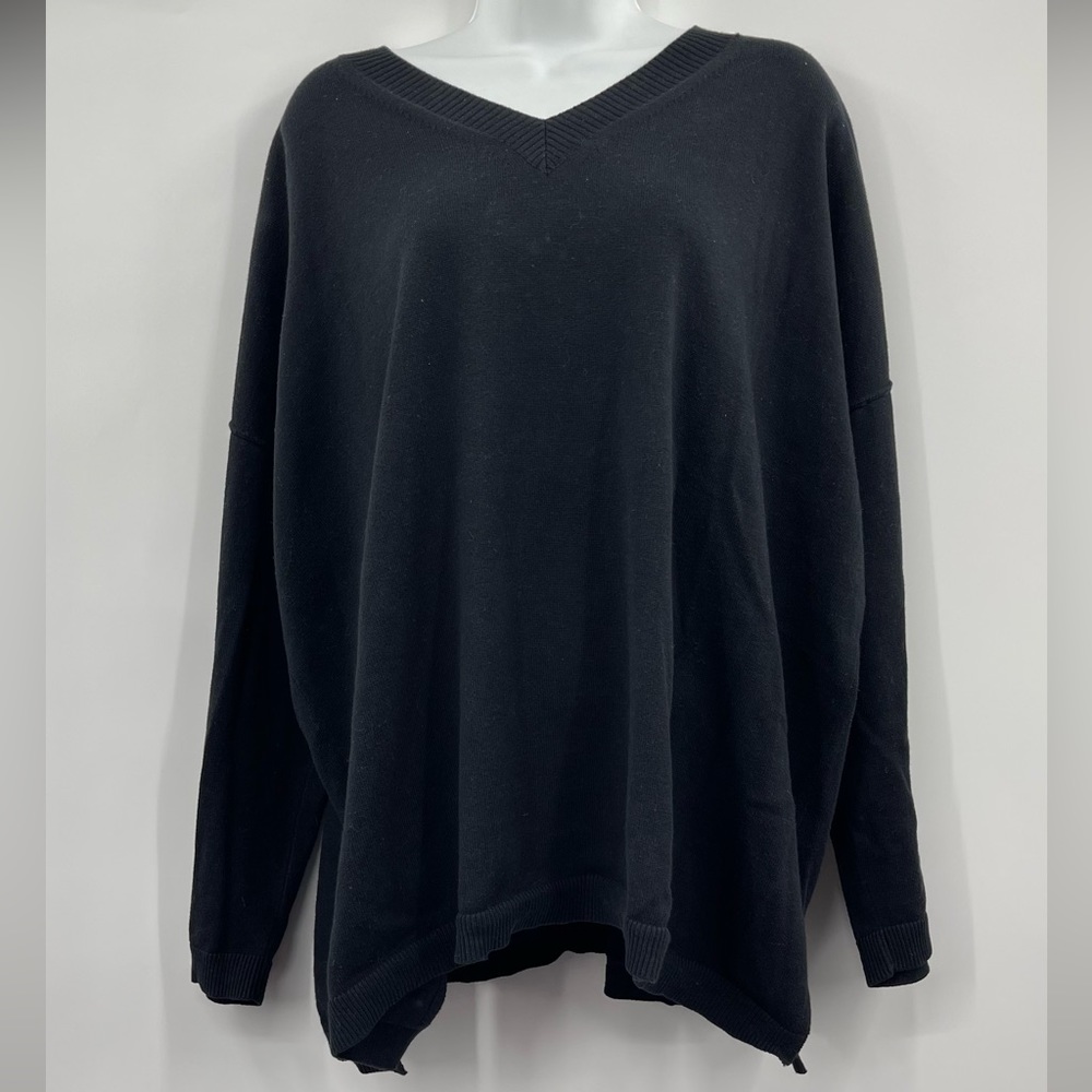 Lisa Todd Black sweater with black sequin elbow patch 100% Cotton Size 3X